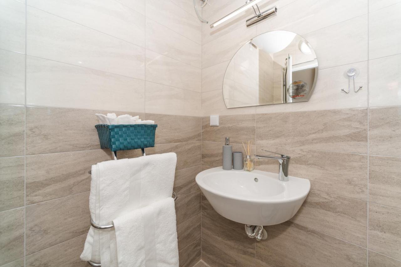 Alma Apartment - Stylish 1Bd Flat With Balcony By Flat Mаnager Пловдив Екстериор снимка