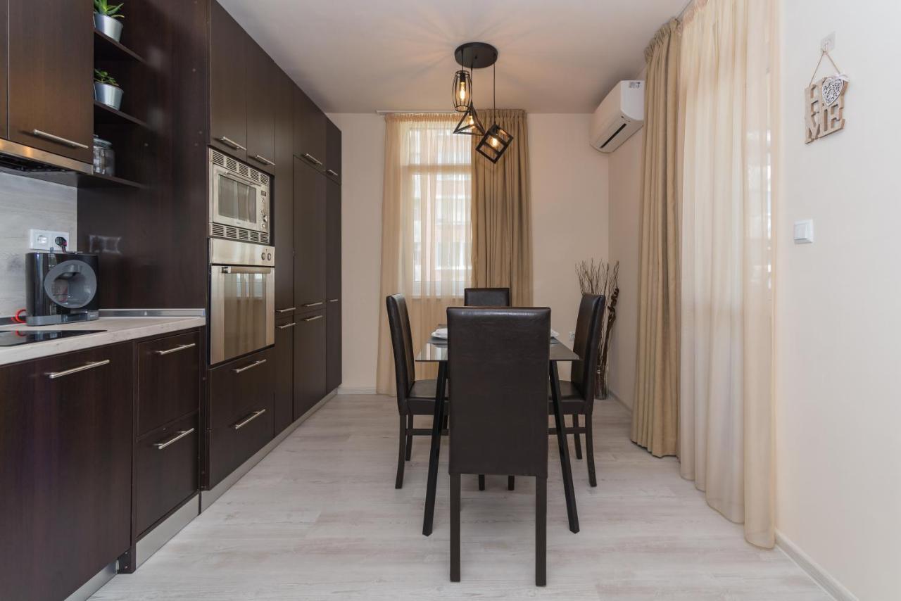 Alma Apartment - Stylish 1Bd Flat With Balcony By Flat Mаnager Пловдив Екстериор снимка